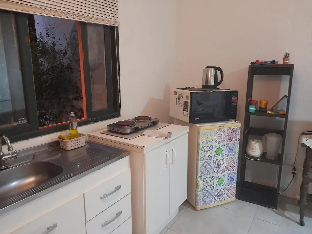 Apartamento Kitnet Aconchegante no Rififi, Campeche Florianópolis
